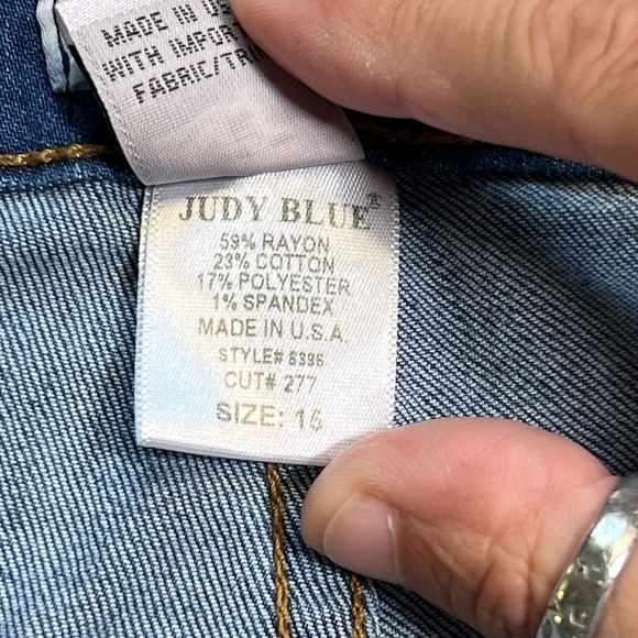 💙💙💙Judy Blue Super Flare High Rise Jeans 32 / 15 - Picture 3 of 15